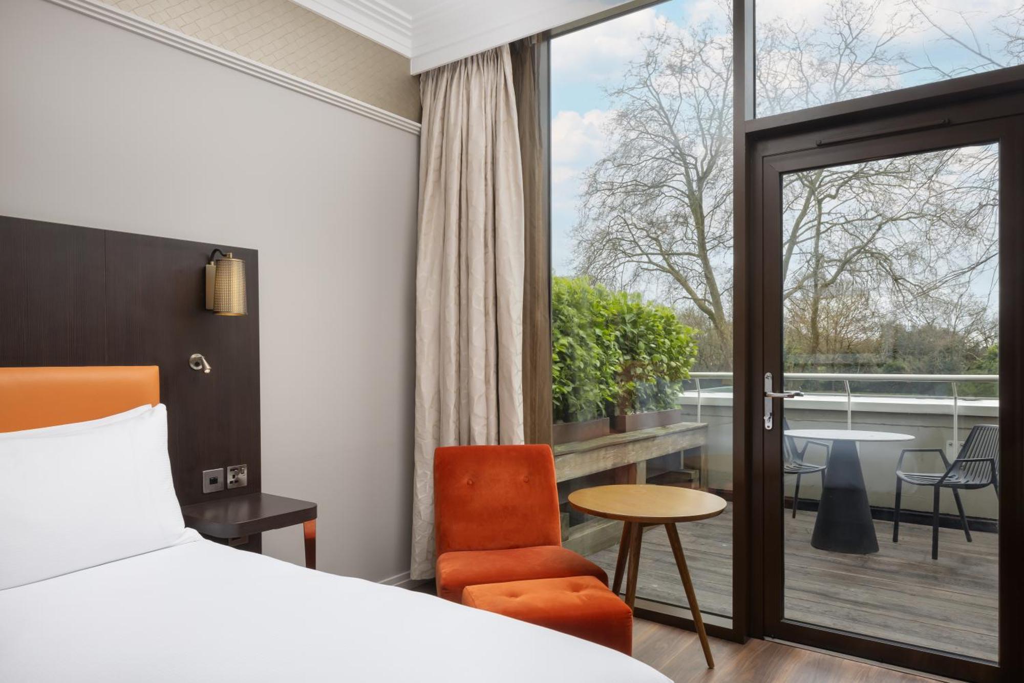 Doubletree By Hilton - Hyde Park 4* Londra